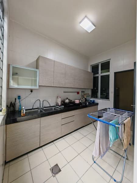 Cluster House for Sale in Setia Tropika (Johor Bahru) - Herry Goh - Kitchen - PropertyGuru.com.my
