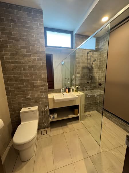 Condominium for Sale at Queens Residences Q1 @ Queens Waterfront - Jiasin Yap - Bathroom - PropertyGuru.com.my