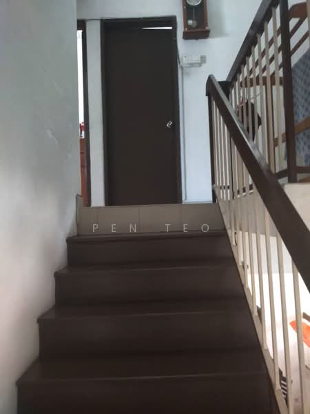 Rumah Teres 2 Tingkat untuk Dijual di Paya Terubong (Ayer Itam) - Pen Teo - Staircase - PropertyGuru.com.my