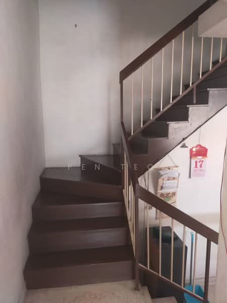 Rumah Teres 2 Tingkat untuk Dijual di Paya Terubong (Ayer Itam) - Pen Teo - Staircase - PropertyGuru.com.my