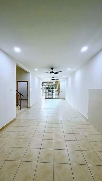 1.5-storey Terraced House for Sale in Taman Pelangi Indah (Ulu Tiram) - Coco Feng Lily - Interior - PropertyGuru.com.my