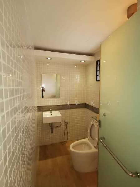 Kedai / Pejabat untuk Dijual di Taman Usahawan (Kepong) - Tey Beng Keat - Bathroom - PropertyGuru.com.my