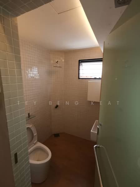 Kedai / Pejabat untuk Dijual di Taman Usahawan (Kepong) - Tey Beng Keat - Bathroom - PropertyGuru.com.my