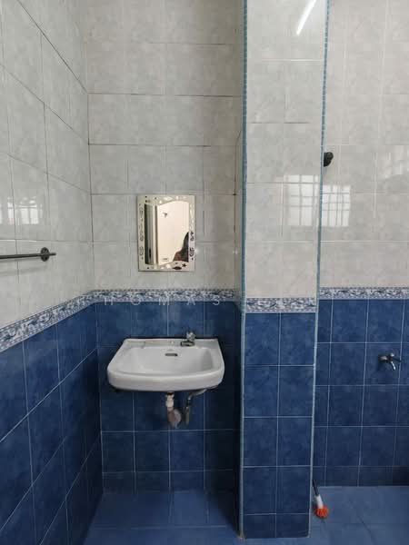 2-storey Terraced House for Sale in Taman Radzi (Klang) - Thomas Loh - PropertyGuru.com.my
