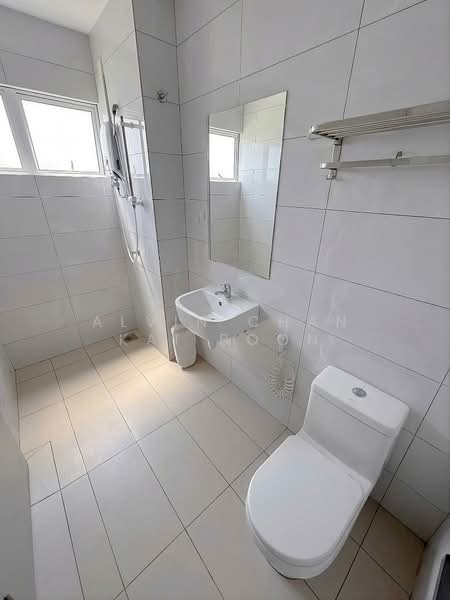 Service Residence for Rent at Amber Cove - Alvin Chan Kai Boon - Bathroom - PropertyGuru.com.my