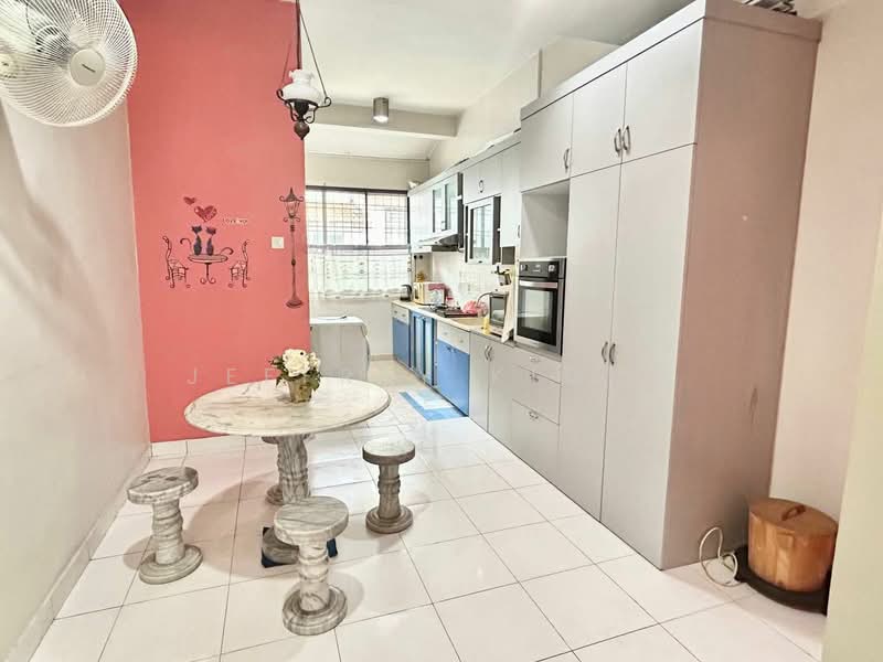 Rumah Teres 2 Tingkat untuk Dijual di Taman Sri Pulai Perdana (Skudai) - Jeffrey Kiong - Kitchen - PropertyGuru.com.my