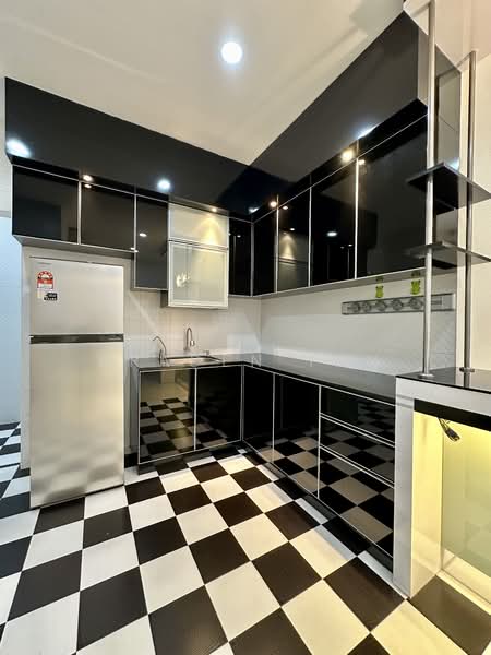 Rumah Teres 1 Tingkat untuk Disewa di Johor Bahru (Johor) - Braden Tan - Kitchen - PropertyGuru.com.my