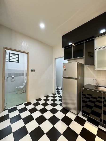 Rumah Teres 1 Tingkat untuk Disewa di Johor Bahru (Johor) - Braden Tan - Kitchen - PropertyGuru.com.my