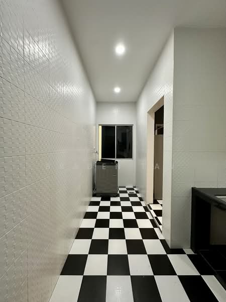 Rumah Teres 1 Tingkat untuk Disewa di Taman Mount Austin (Tebrau) - Braden Tan - Corridor - PropertyGuru.com.my