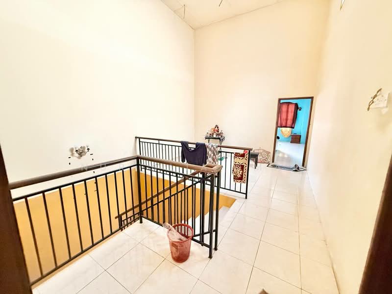 2-storey Terraced House for Sale in Bandar Nusaputra (Puchong) - Nur Alia Omar - Interior - PropertyGuru.com.my