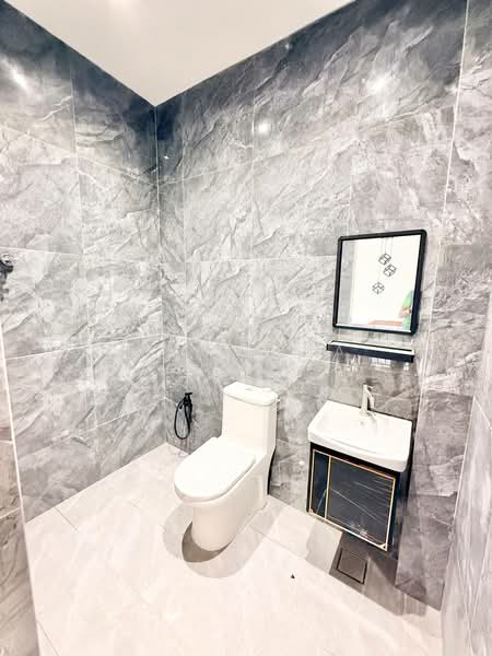 Rumah Teres 2 Tingkat untuk Dijual di Taman Puchong Indah (Puchong) - Nur Alia Omar - Bathroom - PropertyGuru.com.my