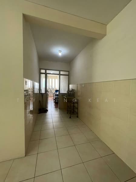Condominium for Sale at Platinum Lake PV 13 - Tey Beng Keat - Corridor - PropertyGuru.com.my