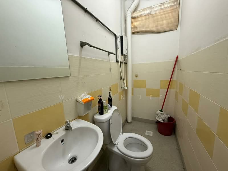 Rumah Banglo untuk Dijual di Taman Limbungan Indah (Butterworth) - Willson Lee - Bathroom - PropertyGuru.com.my