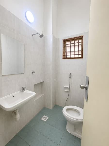 1-storey Terraced House for Sale in Iskandar Puteri (Nusajaya) (Johor) - Mancy Lim - Bathroom - PropertyGuru.com.my