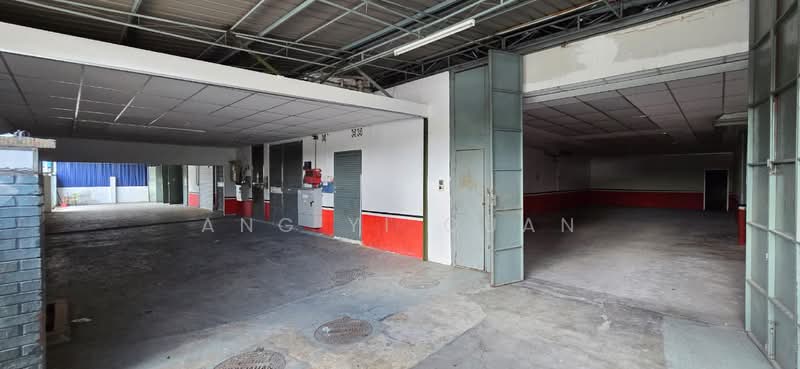 Kilang untuk Disewa di Taman Kepong (Kepong) - Ang Yi Quan - Car Park - PropertyGuru.com.my