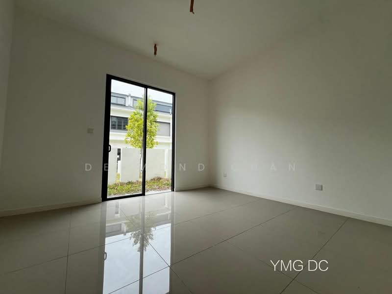 Rumah Berkembar untuk Dijual di Bandar Tropicana Aman (Telok Panglima Garang) - Desmond Chan - Interior - PropertyGuru.com.my