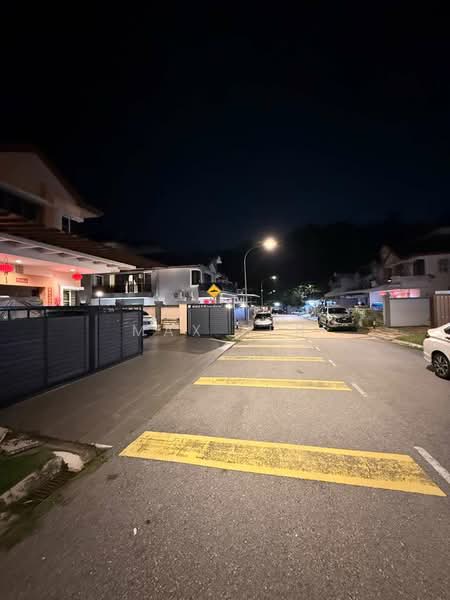 Rumah Berkembar untuk Dijual di Batu Caves (Selangor) - Max Peh - Exterior - PropertyGuru.com.my