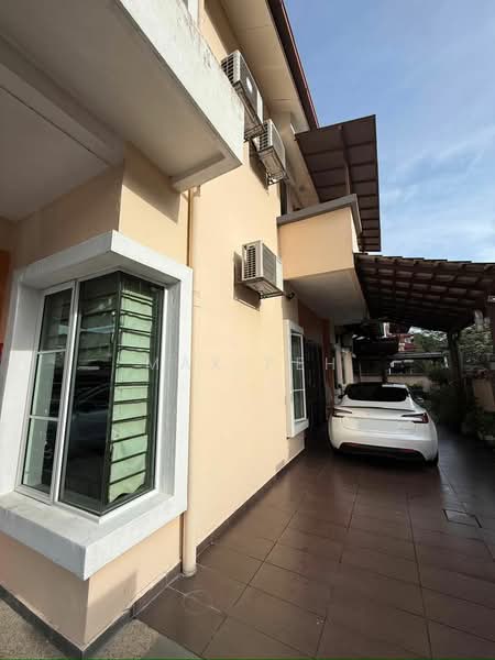 Rumah Berkembar untuk Dijual di Batu Caves (Selangor) - Max Peh - Exterior - PropertyGuru.com.my