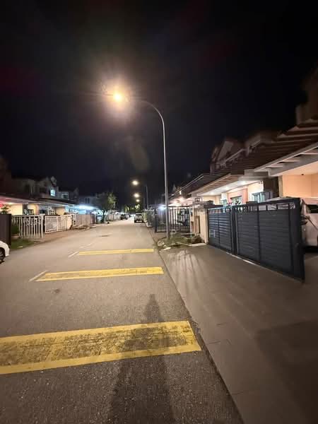 Rumah Berkembar untuk Dijual di Batu Caves (Selangor) - Max Peh - Exterior - PropertyGuru.com.my