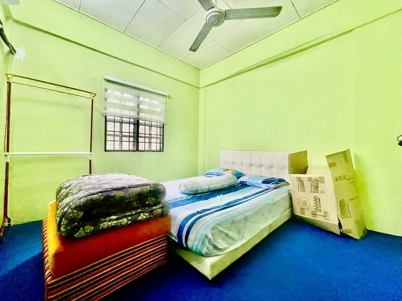 Rumah Teres 2 Tingkat untuk Dijual di Taman Cheras Jaya (Cheras) - Laili Mihdar - Bedroom - PropertyGuru.com.my