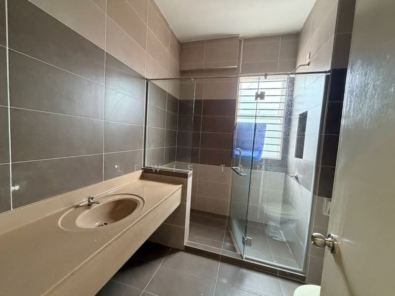 2-storey Terraced House for Sale in Kajang (Selangor) - Lewis Tam - Bathroom - PropertyGuru.com.my