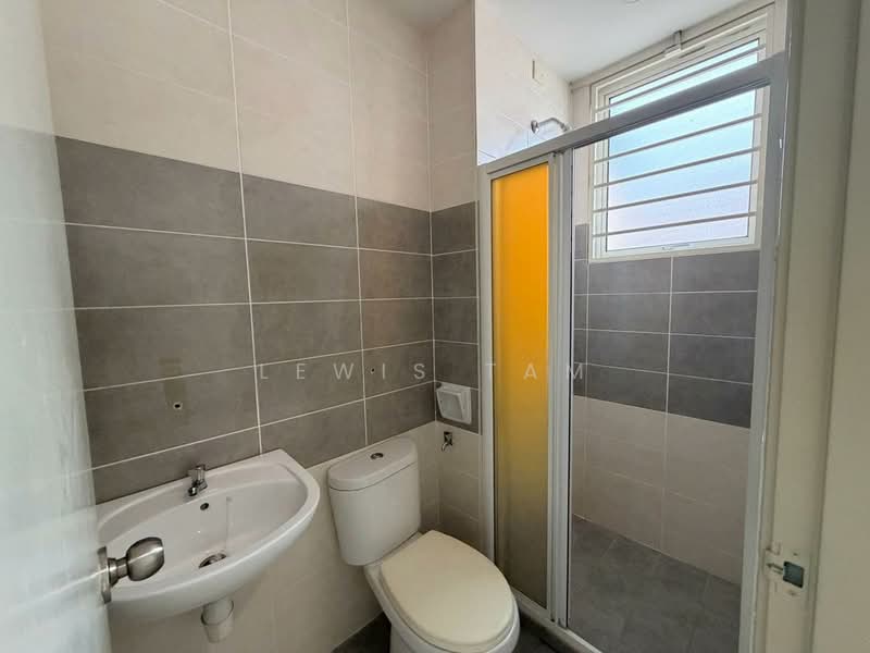 2-storey Terraced House for Sale in Kajang (Selangor) - Lewis Tam - Bathroom - PropertyGuru.com.my