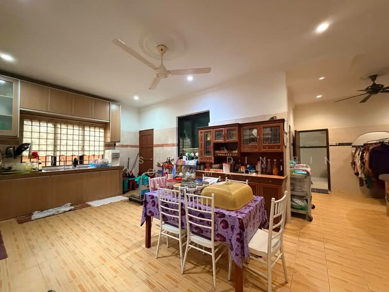 Semi-Detached House for Sale in Kajang (Selangor) - Mohd Shahidin Bin Mohamad - Kitchen - PropertyGuru.com.my