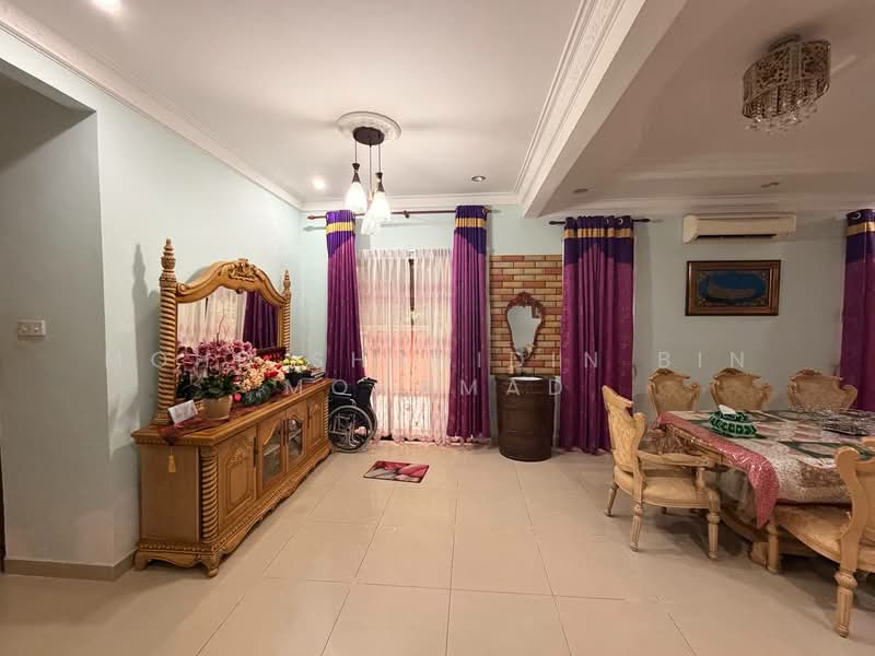 Semi-Detached House for Sale in Kajang (Selangor) - Mohd Shahidin Bin Mohamad - Dining Room - PropertyGuru.com.my