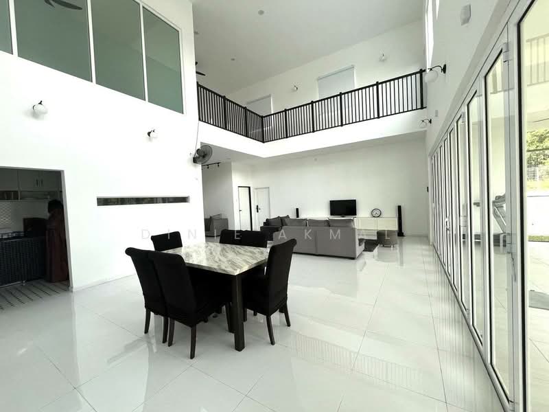 Rumah Teres untuk Dijual di Taman Mekar (Butterworth) - Dinie Akmal - Living Room - PropertyGuru.com.my
