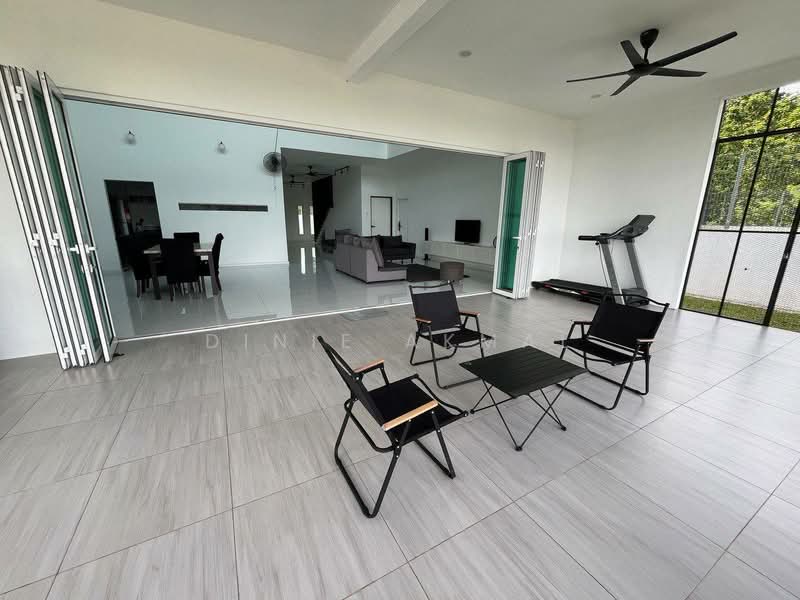 Rumah Teres untuk Dijual di Taman Mekar (Butterworth) - Dinie Akmal - Living Room - PropertyGuru.com.my