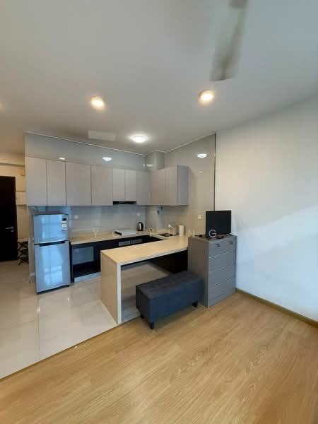 Condominium for Rent at Amberside @ Country Garden Danga Bay - YC Fung - Kitchen - PropertyGuru.com.my