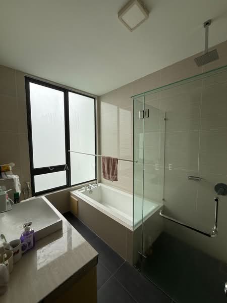 Rumah Berkembar untuk Dijual di Setia Eco Gardens (Gelang Patah) - Calvin Lee - Bathroom - PropertyGuru.com.my