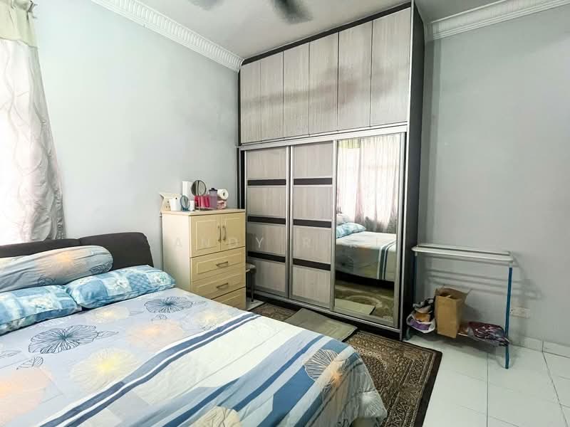 Condominium for Sale at Kristal View - Andy Riki - Bedroom - PropertyGuru.com.my