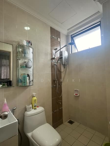 Condominium for Sale at Kristal View - Andy Riki - Bathroom - PropertyGuru.com.my