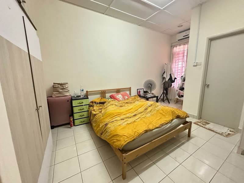 2-storey Terraced House for Sale in Sungai Long (Bandar Sungai Long) - Lewis Tam - Bedroom - PropertyGuru.com.my