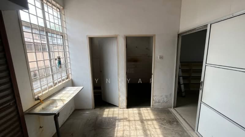 Kedai untuk Disewa di Air Putih (Kuantan) - Jyn Yap - Interior - PropertyGuru.com.my