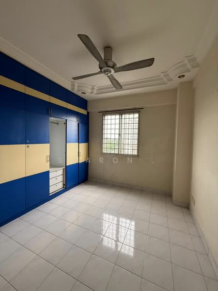 Apartment for Sale at Pangsapuri Persiaran Tanjung - Sharon . - Bedroom - PropertyGuru.com.my