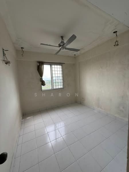 Apartment for Sale at Pangsapuri Persiaran Tanjung - Sharon . - Interior - PropertyGuru.com.my
