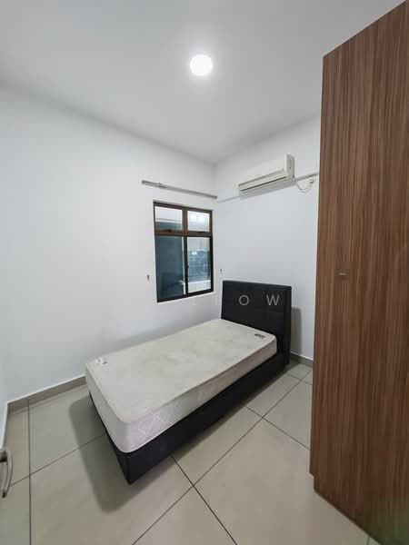 Service Residence for Sale at D'Inspire Residence (Inspira Bestari) - Ck Leow - Bedroom - PropertyGuru.com.my