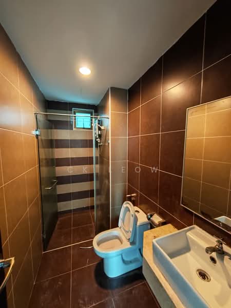 Service Residence for Sale at D'Inspire Residence (Inspira Bestari) - Ck Leow - Bathroom - PropertyGuru.com.my