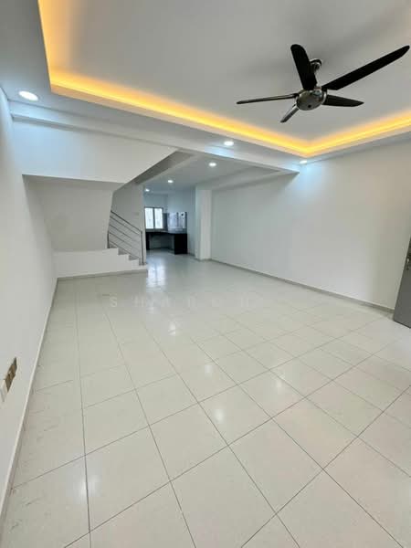 Rumah Teres 2.5 Tingkat untuk Dijual di Pasir Gudang (Johor) - Sharon . - Living Room - PropertyGuru.com.my