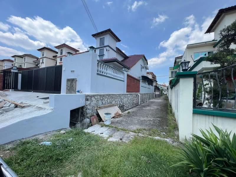2-storey Terraced House for Sale in Subang Jaya (Selangor) - Max Peh - Exterior - PropertyGuru.com.my