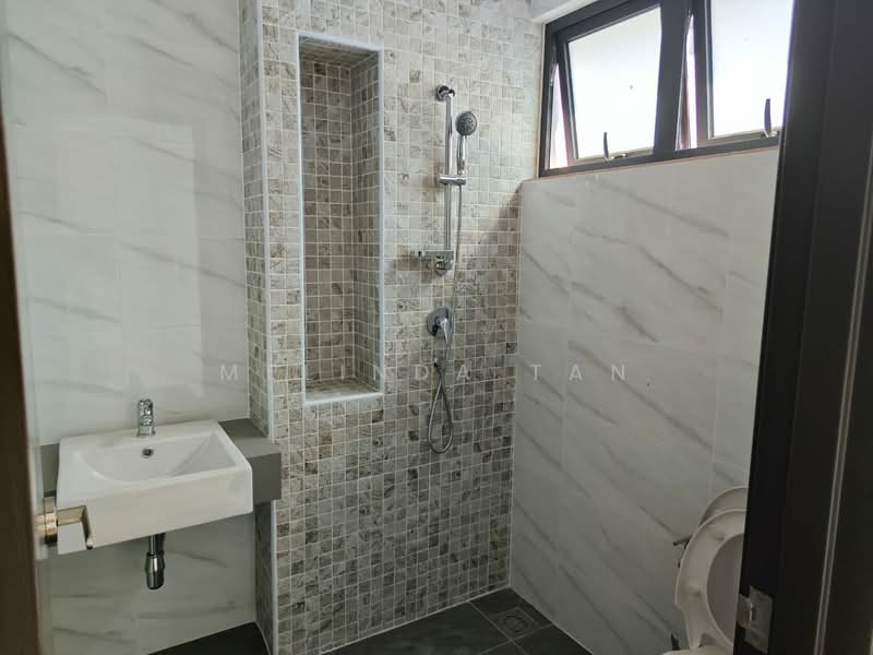 Rumah Teres 2.5 Tingkat untuk Dijual di Puchong (Selangor) - Melinda Tan - Bathroom - PropertyGuru.com.my