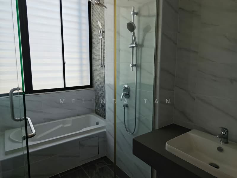 Rumah Teres 2.5 Tingkat untuk Dijual di Puchong (Selangor) - Melinda Tan - Bathroom - PropertyGuru.com.my