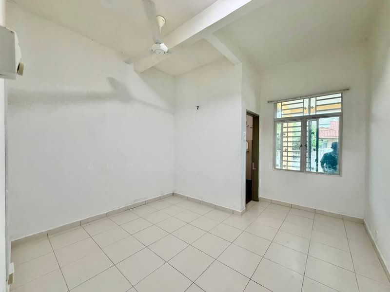 Semi-Detached House for Sale in Sepang (Selangor) - Ahmad Fadlee - PropertyGuru.com.my