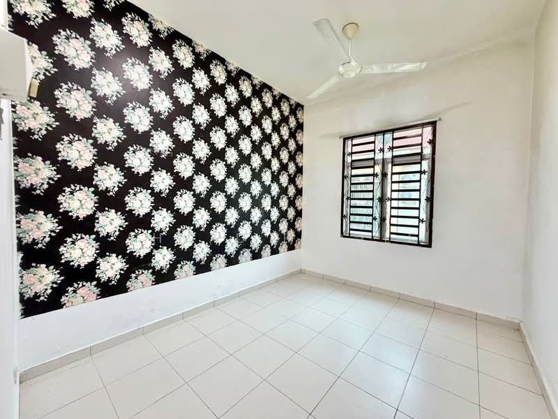 Semi-Detached House for Sale in Sepang (Selangor) - Ahmad Fadlee - PropertyGuru.com.my