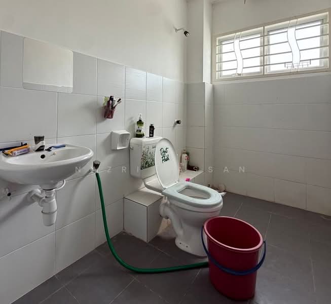 2-storey Terraced House for Sale in Kuala Selangor (Selangor) - Nazri Hassan - Bathroom - PropertyGuru.com.my
