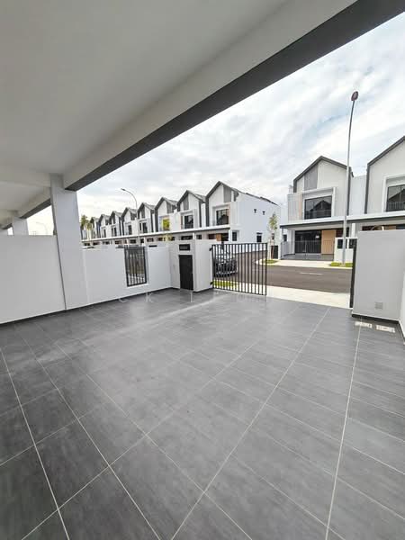 2-storey Terraced House for Sale in Bandar Dato Onn (Tebrau) - Ck Leow - Exterior - PropertyGuru.com.my