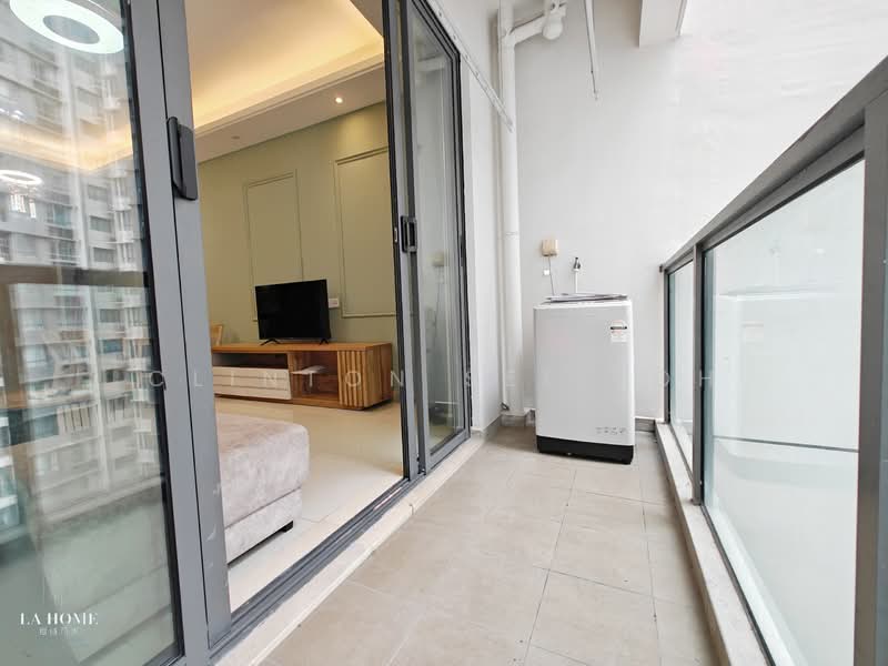 Servis Apartment untuk Dijual di R&F Princess Cove Phase 1 - Clinton See Toh - Balcony - PropertyGuru.com.my