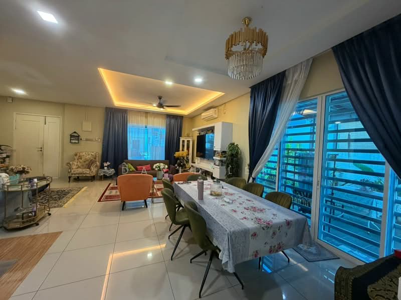 Rumah Berkembar untuk Dijual di Taman Residensi Panchor (Nibong Tebal) - David Lee - Living Room - PropertyGuru.com.my